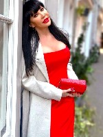 м.  Международная,  Здравствуй,  мой любимый гость!) Немного о себе:  играю на фортепиано,  занимаюсь вокалом,  хожу на танцы и в зал)) классический и эротический массаж.  . ...