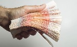 Предлагаю воспользоваться альтернативным банкам способом финансирования - получением денег от частного лица.  
E-mail:  finans_fin@bk.  ru
От 30 тыс до 4,5 млн рублей .  
Низкая процентная ставка.  ...