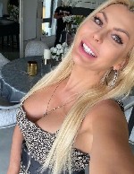 м.  Выборгская,  ЖДУ тебя в гости на расслабляющий массаж.  
Со мной легко и просто .  
Оставь все свои проблемы за дверью. ...