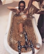 Девушки,  красавицы! Берите свою жизнь под контроль,  станьте финансово независимой! Предлагаем высокооплачиваемую работу для девушек от 18 лет ! Набор девушек всех типажей со всей Украины (предоставл ...