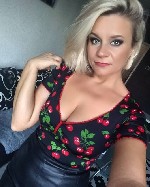 м.  Озерки,  ЖДУ тебя в гости на расслабляющий массаж.  Со мной легко и просто .  Оставь все свои проблемы за дверью. ...