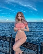 Знакомлюсь для приятной встречи для удовольствия без денег с адекватным.  пиши пообщаемся контакты написала на второй фотке.  влюбишся в меня ...