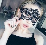 Требуются массажистки в салон.  Работа в городе .  От 18 лет и старше.  Модельные данные и опыт работы необязательны.  Достойнные условия труда,  гибкий график (составляется индивидуально).  Хочешь ра ...