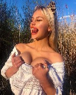 м.  Выборгская,  Очень внимательна к деталям.  Боди массаж. ...