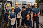 На виробництво будівельних матеріалів терміново потрібні працівники:  
- водій автонавантажувача,  
- комплектувальники,  
- оператор обладнання,  
- зварювальник,  
- спеціаліст по обробці метал ...